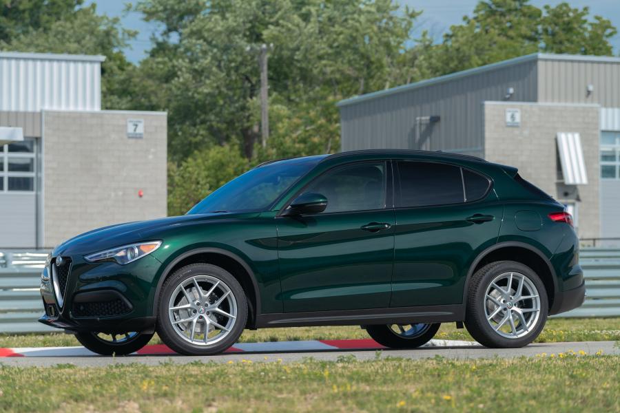  Alfa Romeo Stelvio Ti Sport (949) 2017 года  (NA) (фото 39 из 39)